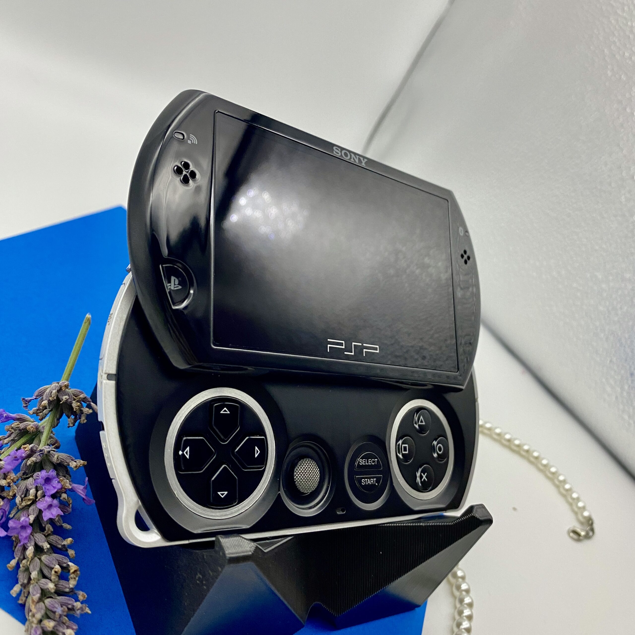 PSP Go schwarz gemoddet – Bild 6