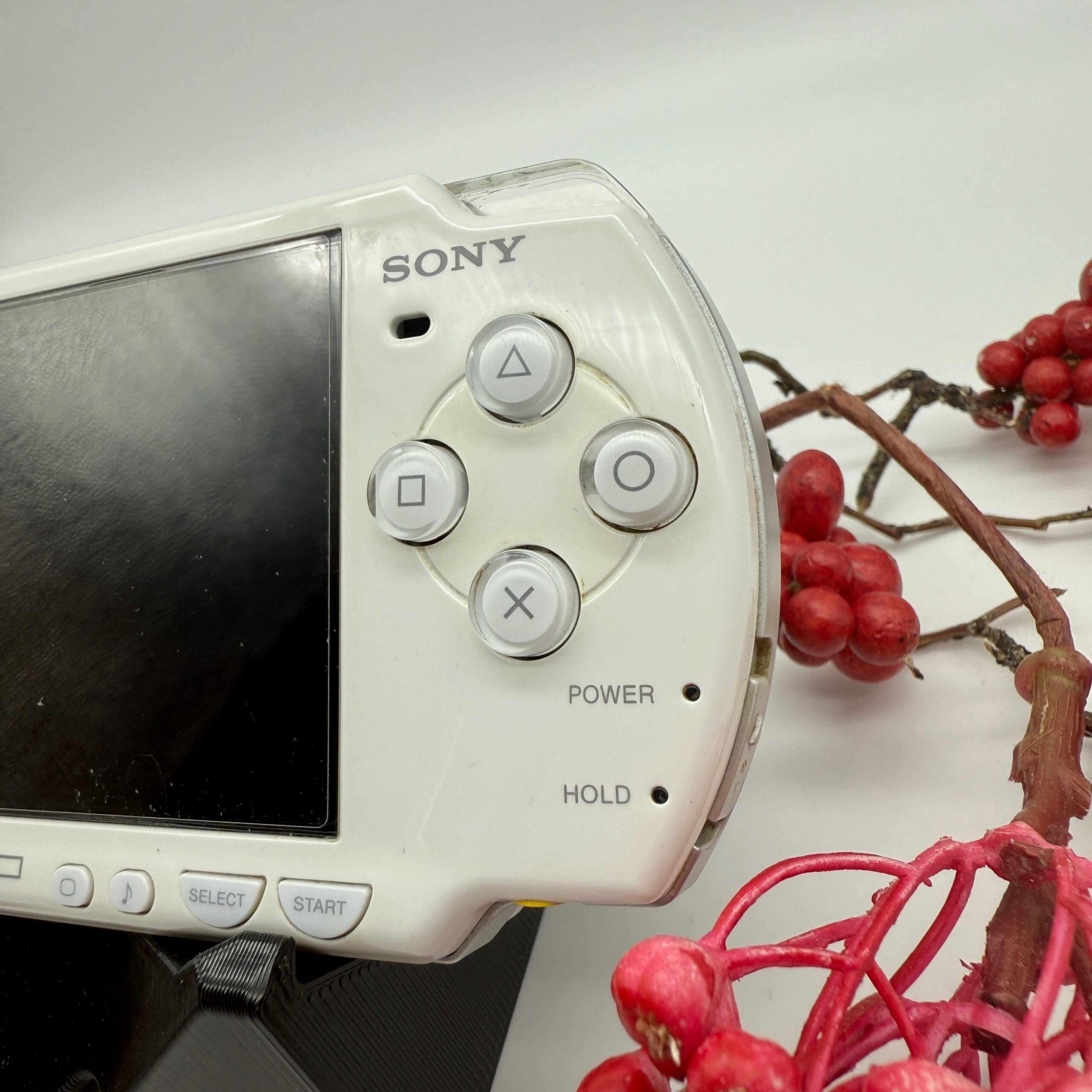Sony PSP 2000 in weiß gemoddet – Bild 3